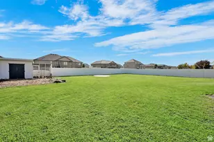 2405 W 2825 N, Farr West, UT 84404 - Photo 40