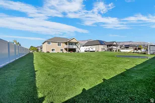 2405 W 2825 N, Farr West, UT 84404 - Photo 38