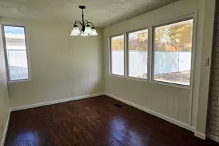 10433 S Carnation Dr, Sandy, UT 84094 - Photo 14