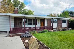 10433 S Carnation Dr, Sandy, UT 84094 - Photo 4