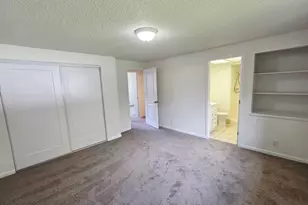 10433 S Carnation Dr, Sandy, UT 84094 - Photo 16