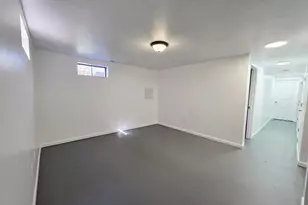 10433 S Carnation Dr, Sandy, UT 84094 - Photo 36