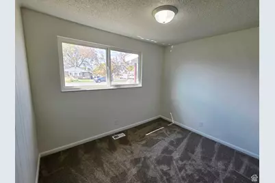 10433 S Carnation Dr, Sandy, UT 84094 - Photo 22