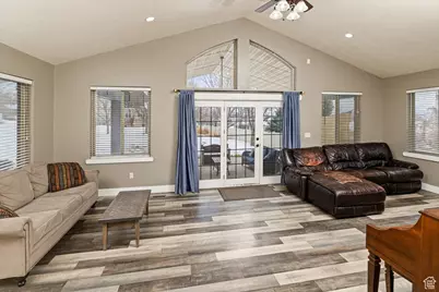 160 600 N, Millville, UT 84326 - Photo 16