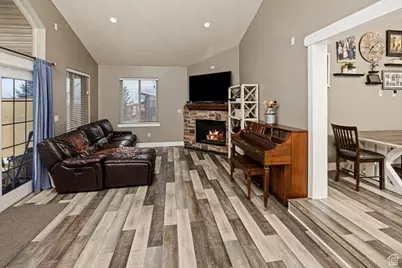 160 600 N, Millville, UT 84326 - Photo 18