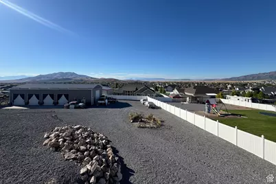 2248 E Grenada Ln, Eagle Mountain, UT 84005 - Photo 32