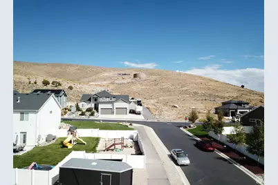 2248 E Grenada Ln, Eagle Mountain, UT 84005 - Photo 40
