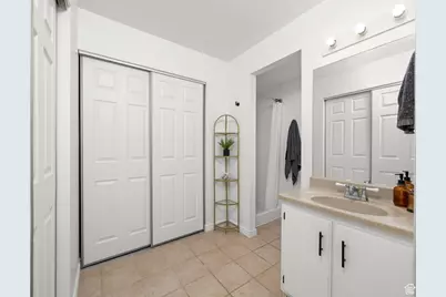 1169 E Cottonwood Hills Dr S, Sandy, UT 84094 - Photo 10