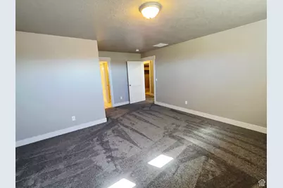 9051 N Clubhouse Ln, Eagle Mountain, UT 84005 - Photo 18