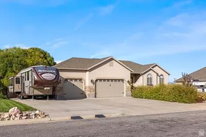 690 W Sagewood Cir S, Grantsville, UT 84029 - Photo 6