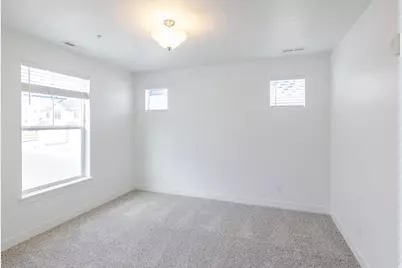 882 N Coulsen Dr #J204, Saratoga Springs, UT 84045 - Photo 8