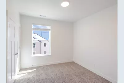 882 N Coulsen Dr #J301, Saratoga Springs, UT 84045 - Photo 8