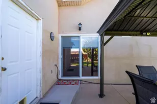 392 N Windsor Dr, Washington, UT 84780 - Photo 56