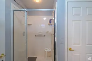 392 N Windsor Dr, Washington, UT 84780 - Photo 22