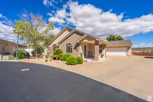 392 N Windsor Dr, Washington, UT 84780 - Photo 1