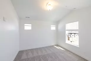 882 N Coulsen Dr, Saratoga Springs, UT 84045 - Photo 10