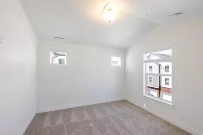 882 N Coulsen Dr #J303, Saratoga Springs, UT 84045 - Photo 10