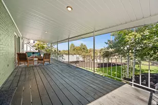 8597 S Mount Majestic Rd E, Sandy, UT 84093 - Photo 26