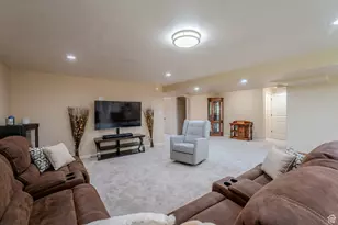 161 W Sweetbriar Ln, Saratoga Springs, UT 84045 - Photo 32