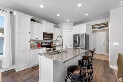 9693 N Bridge St, Eagle Mountain, UT 84005 - Photo 4