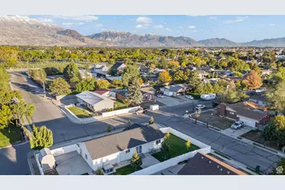 1295 N 190 E, Lehi, UT 84043 - Photo 36