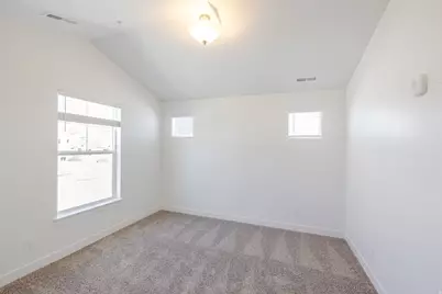 882 N Coulsen Dr #J304, Saratoga Springs, UT 84045 - Photo 10