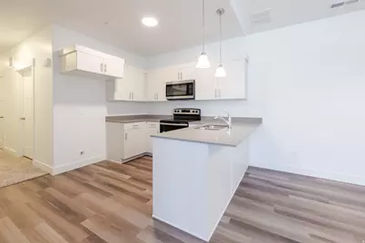 882 N Coulsen Dr #J304, Saratoga Springs, UT 84045 - Photo 14