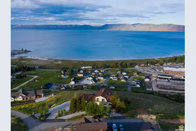 588 W Raspberry Patch Rd, Garden City, UT 84028 - Photo 8