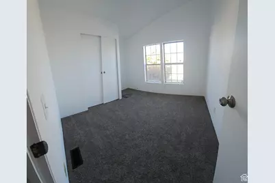 1183 W Parkway Ln S, West Valley, UT 84119 - Photo 12