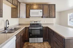 605 E Lockwood Dr N, Ogden, UT 84404 - Photo 18