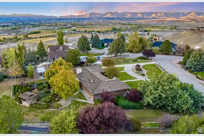 2267 Sego Lily Dr, Wellington, UT 84542 - Photo 36