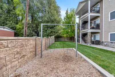 381 S State St E #12, Provo, UT 84606 - Photo 22