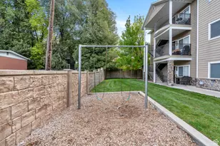 381 S State St E, Provo, UT 84606 - Photo 22