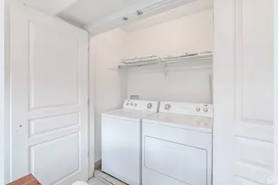 381 S State St E #12, Provo, UT 84606 - Photo 10