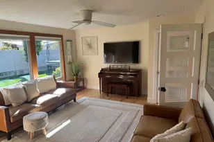 2110 E Lonsdale Dr, Cottonwood Heights, UT 84121 - Photo 2