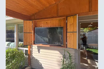 2110 E Lonsdale Dr, Cottonwood Heights, UT 84121 - Photo 62