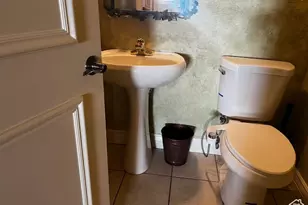 1831 E Cottonwood Glen Ct E, Holladay, UT 84117 - Photo 10