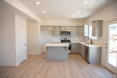 1914 E 1350 N, Spanish Fork, UT 84660 - Photo 2