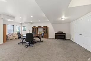 9121 S Hidden Peak Dr W, West Jordan, UT 84088 - Photo 36