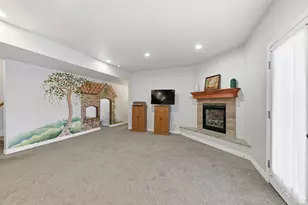 9121 S Hidden Peak Dr W, West Jordan, UT 84088 - Photo 38