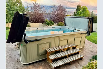 9121 S Hidden Peak Dr W, West Jordan, UT 84088 - Photo 10