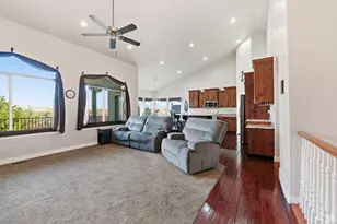 9121 S Hidden Peak Dr W, West Jordan, UT 84088 - Photo 14