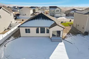 1573 E Lynx Ln, Eagle Mountain, UT 84005 - Photo 30