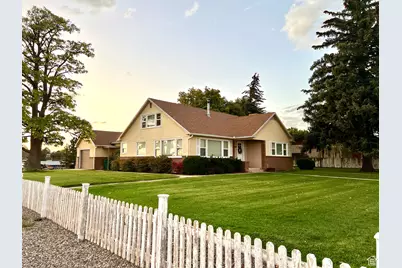 88 S 100 W, Blanding, UT 84511 - Photo 2