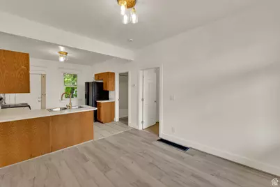 266 S 900 W, Salt Lake City, UT 84104 - Photo 6