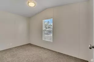 1618 N 210 E, Tooele, UT 84074 - Photo 16