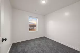 1558 S White Sage Dr, Santaquin, UT 84655 - Photo 10