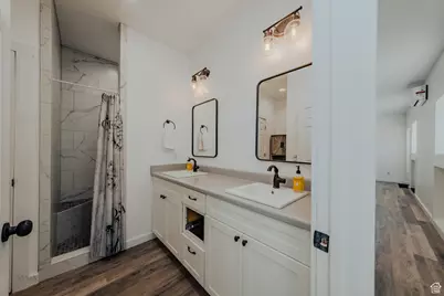 235 S Copper Rd, Kanab, UT 84741 - Photo 8