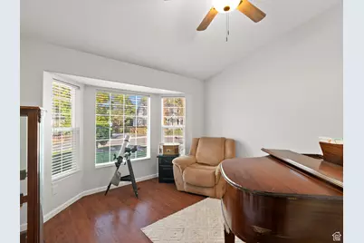 218 E 7615 S, Midvale, UT 84047 - Photo 4