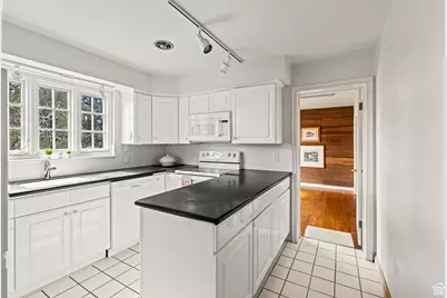 532 E 12th Ave, Salt Lake City, UT 84103 - Photo 10